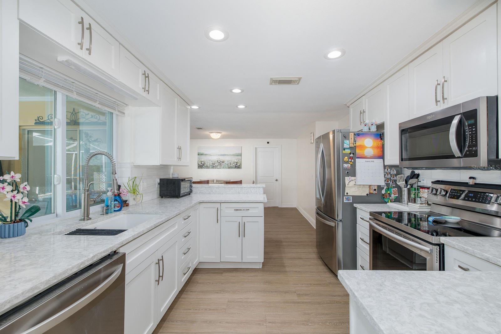 11555 PINE ST — photo 45