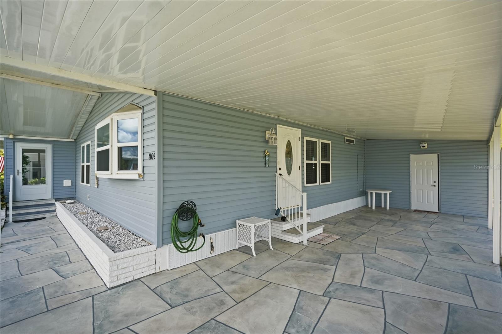 809 VILLA DEL SOL DR — photo 3