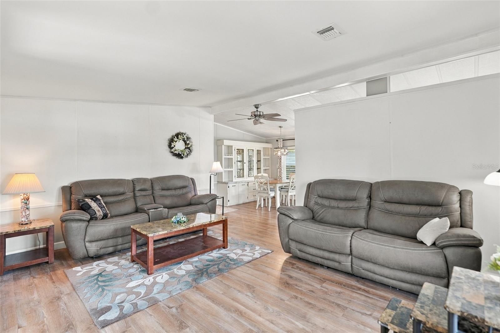 809 VILLA DEL SOL DR — photo 9