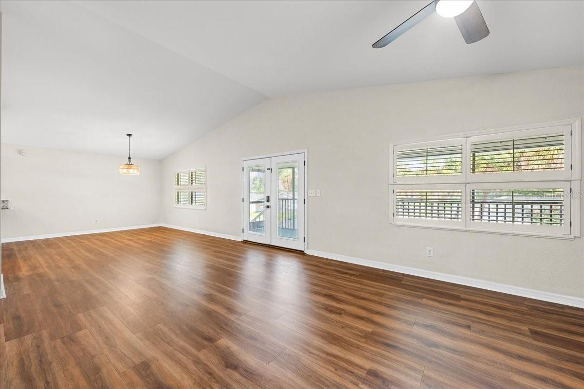 4675 CHANCELLOR CIR NE — photo 19