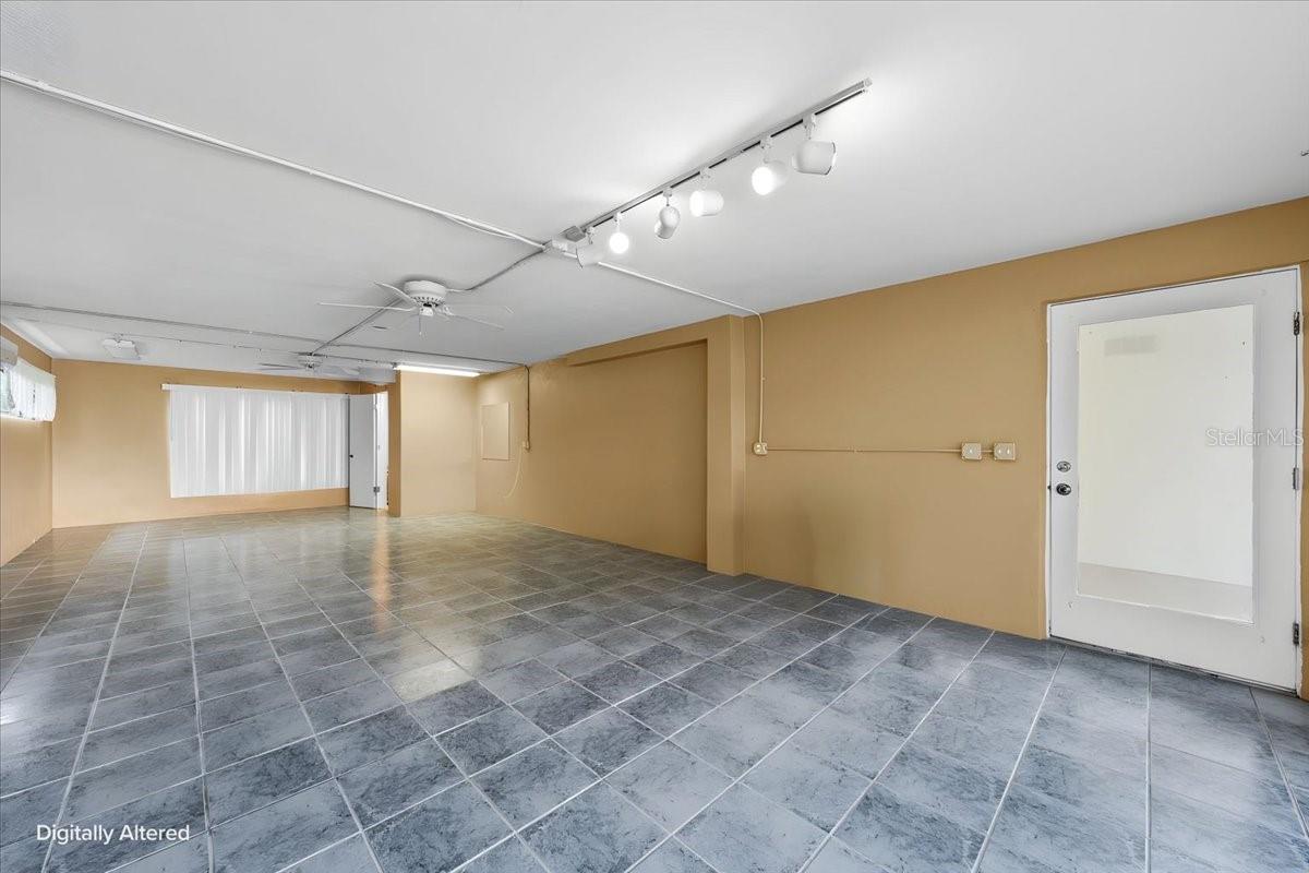4675 CHANCELLOR CIR NE — photo 38
