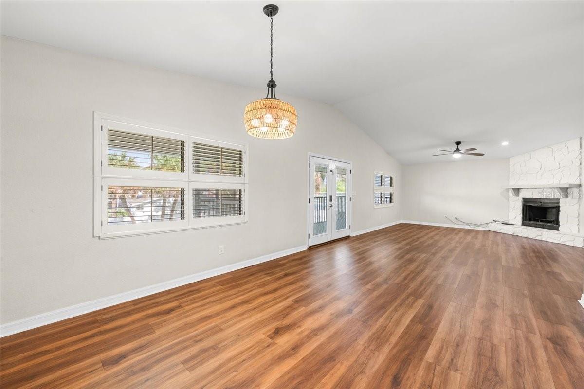 4675 CHANCELLOR CIR NE — photo 15