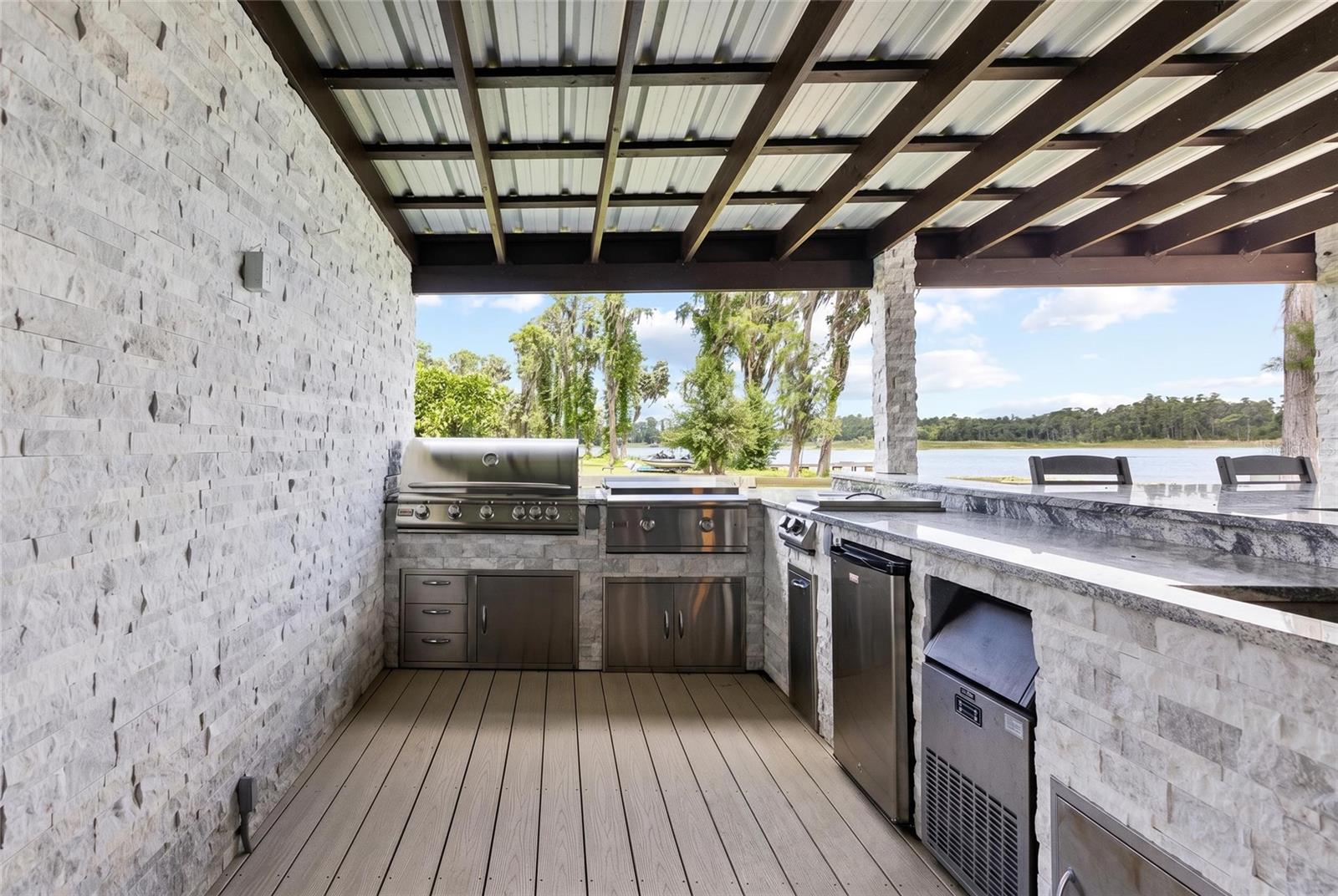 18200 CYPRESS COVE LN — photo 46