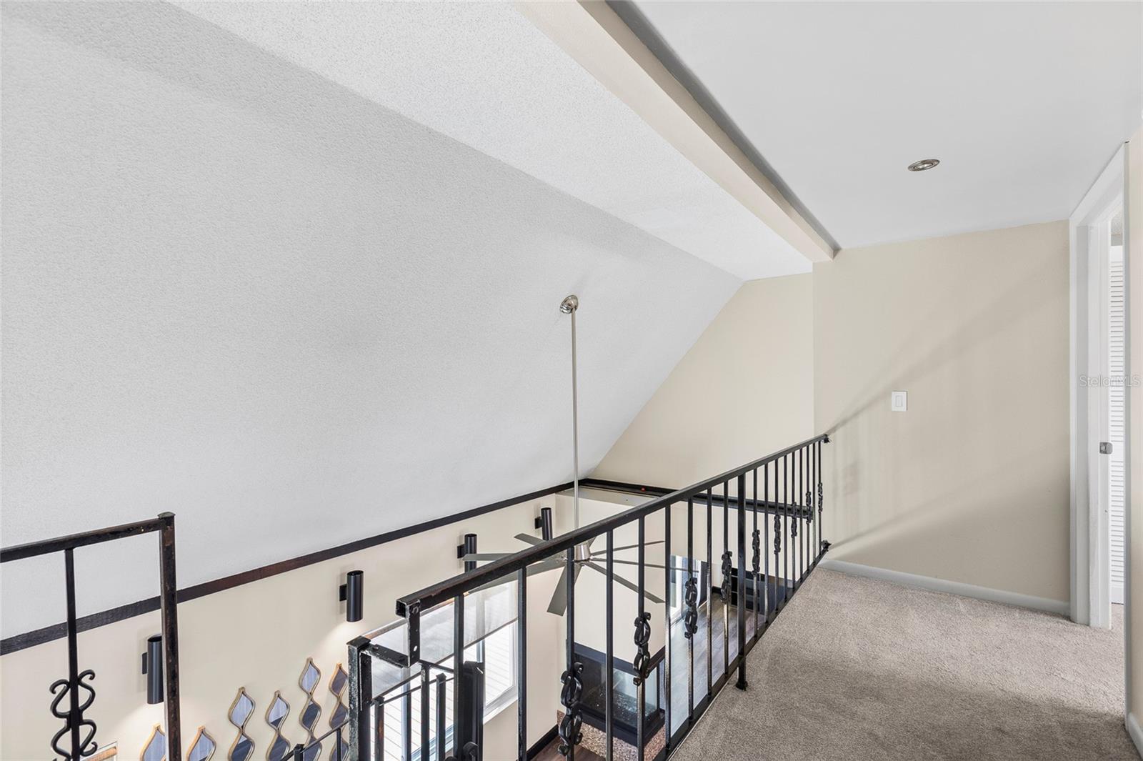 18200 CYPRESS COVE LN — photo 33