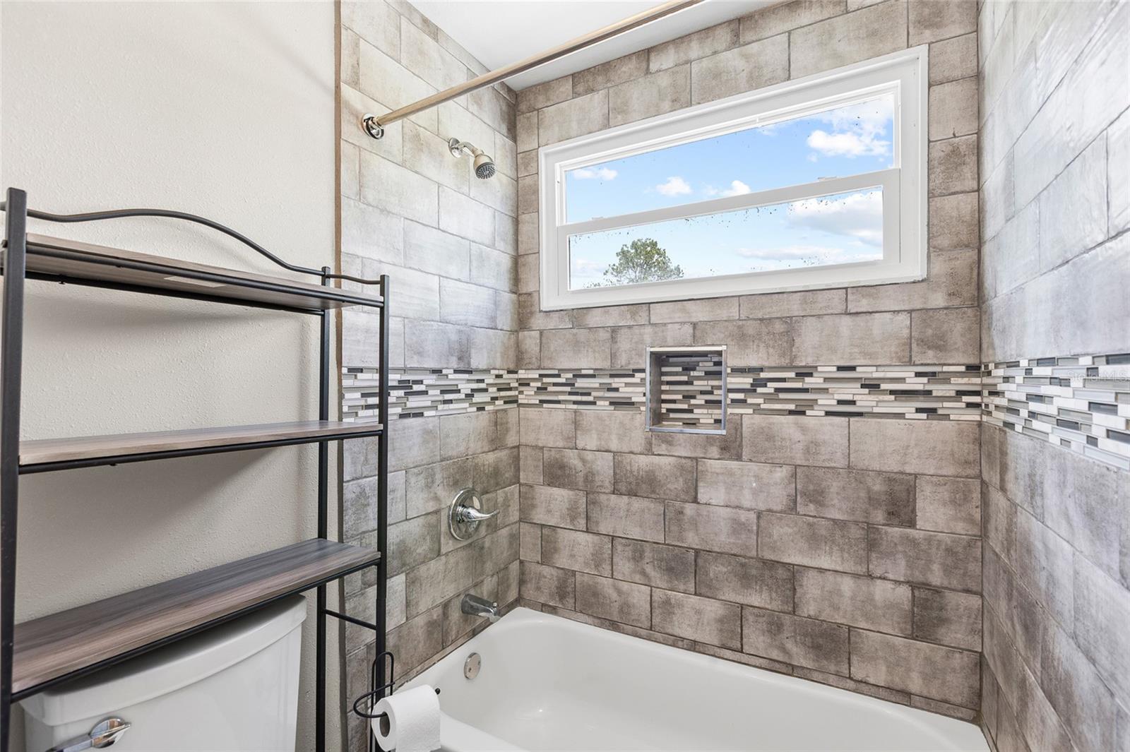 18200 CYPRESS COVE LN — photo 39