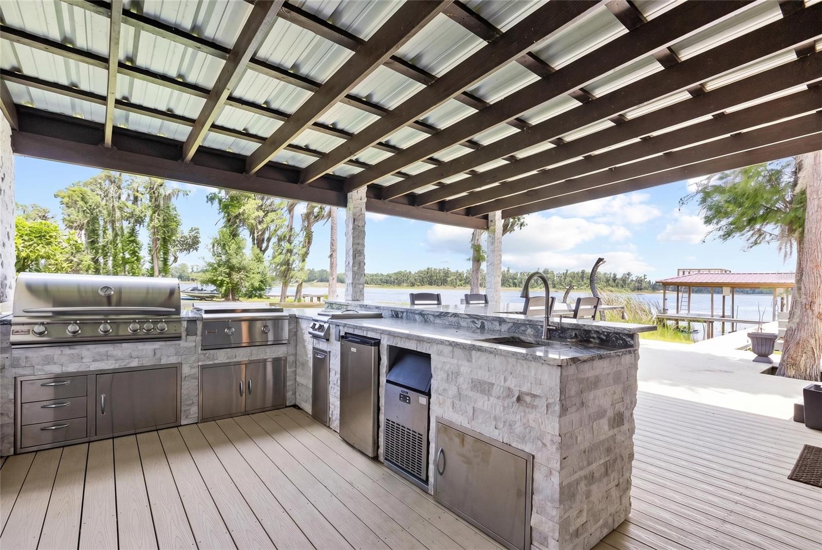 18200 CYPRESS COVE LN — photo 47