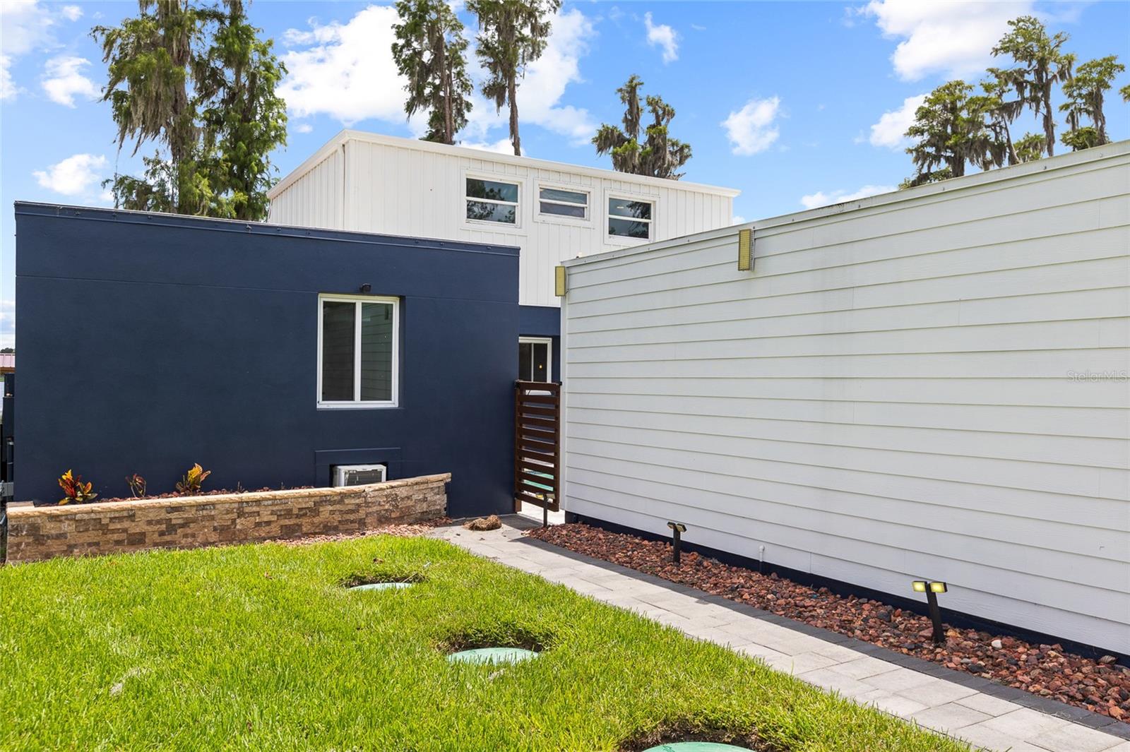 18200 CYPRESS COVE LN — photo 8