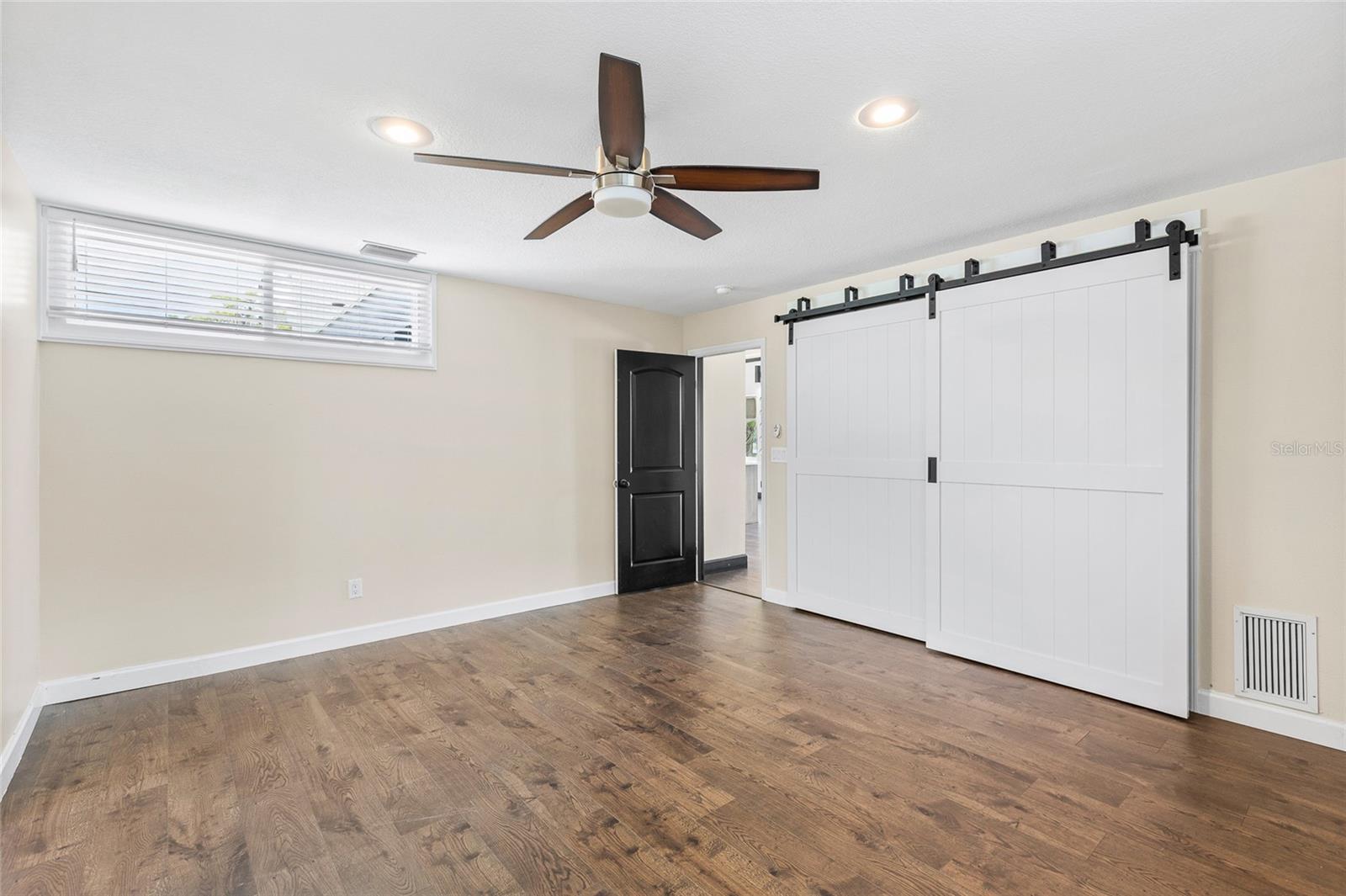 18200 CYPRESS COVE LN — photo 30