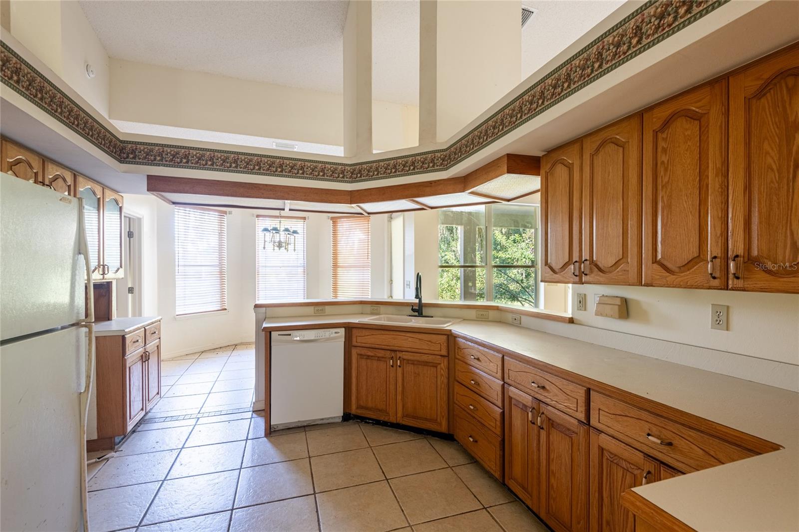5135 COLLIER PKWY — photo 7