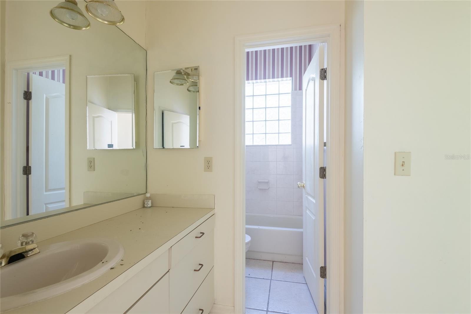 5135 COLLIER PKWY — photo 13
