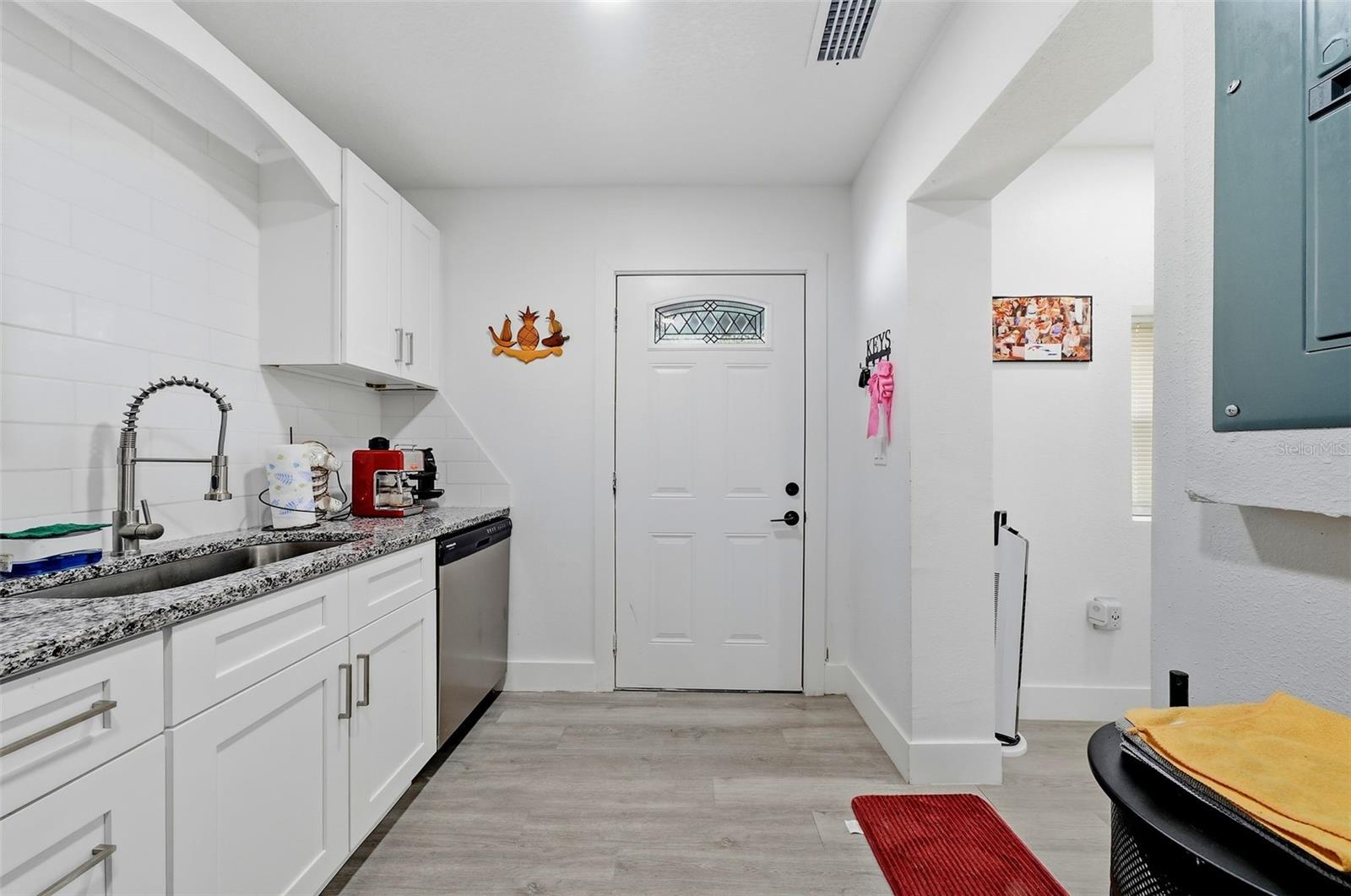 10124 N HYACINTH AVE — photo 22