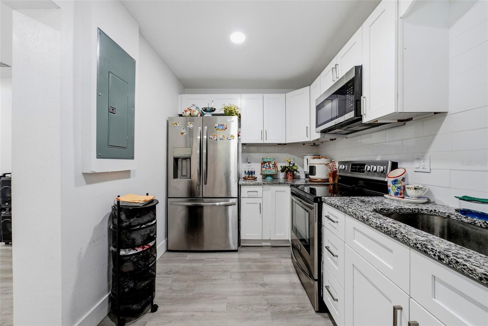 10124 N HYACINTH AVE — photo 4