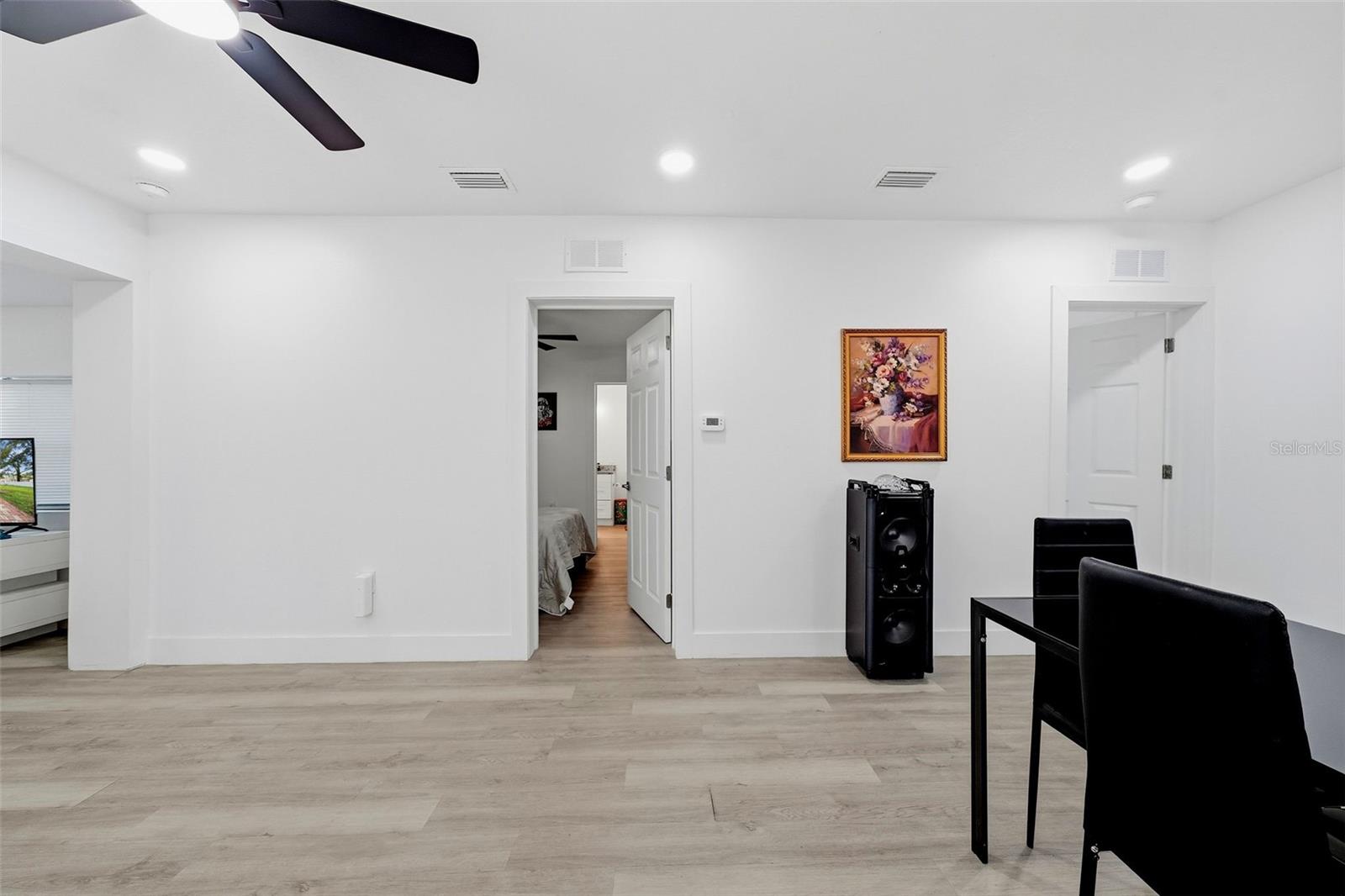10124 N HYACINTH AVE — photo 23