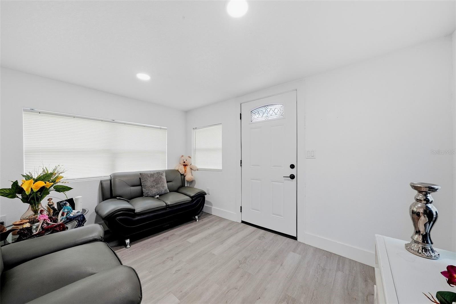 10124 N HYACINTH AVE — photo 14