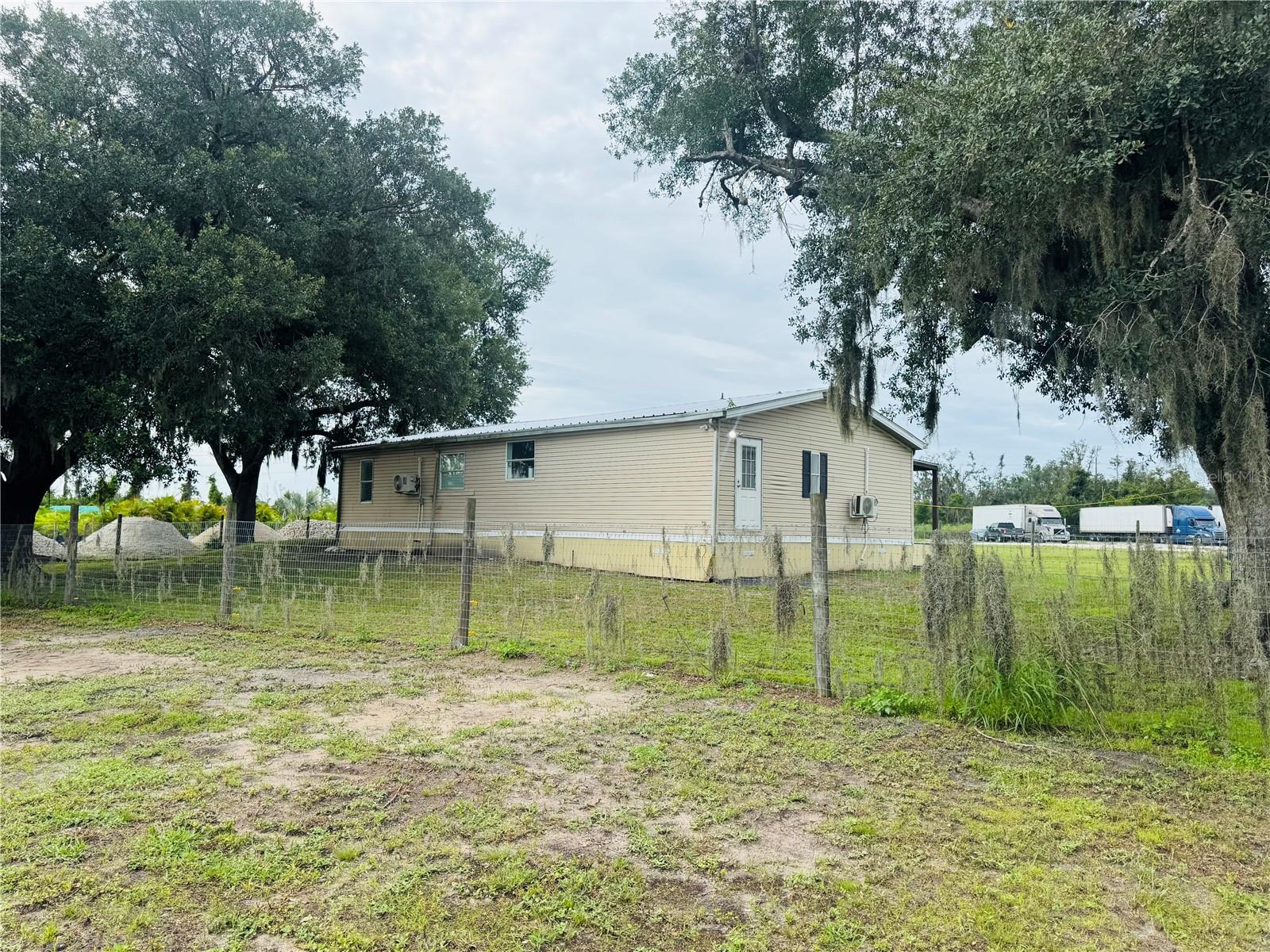 19910 E STATE ROAD 64 — photo 23
