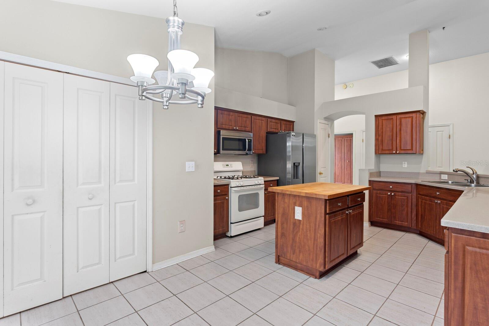 10420 SPRINGROSE DR — photo 5