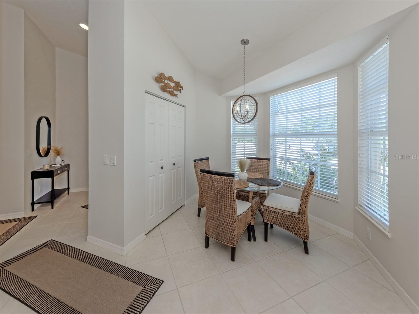 107 WOODBRIDGE DR #202 — photo 3