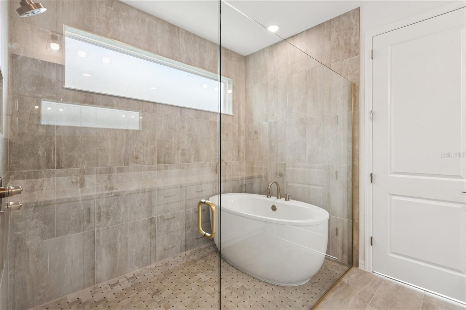 10667 STEINAHATCHEE LN — photo 37