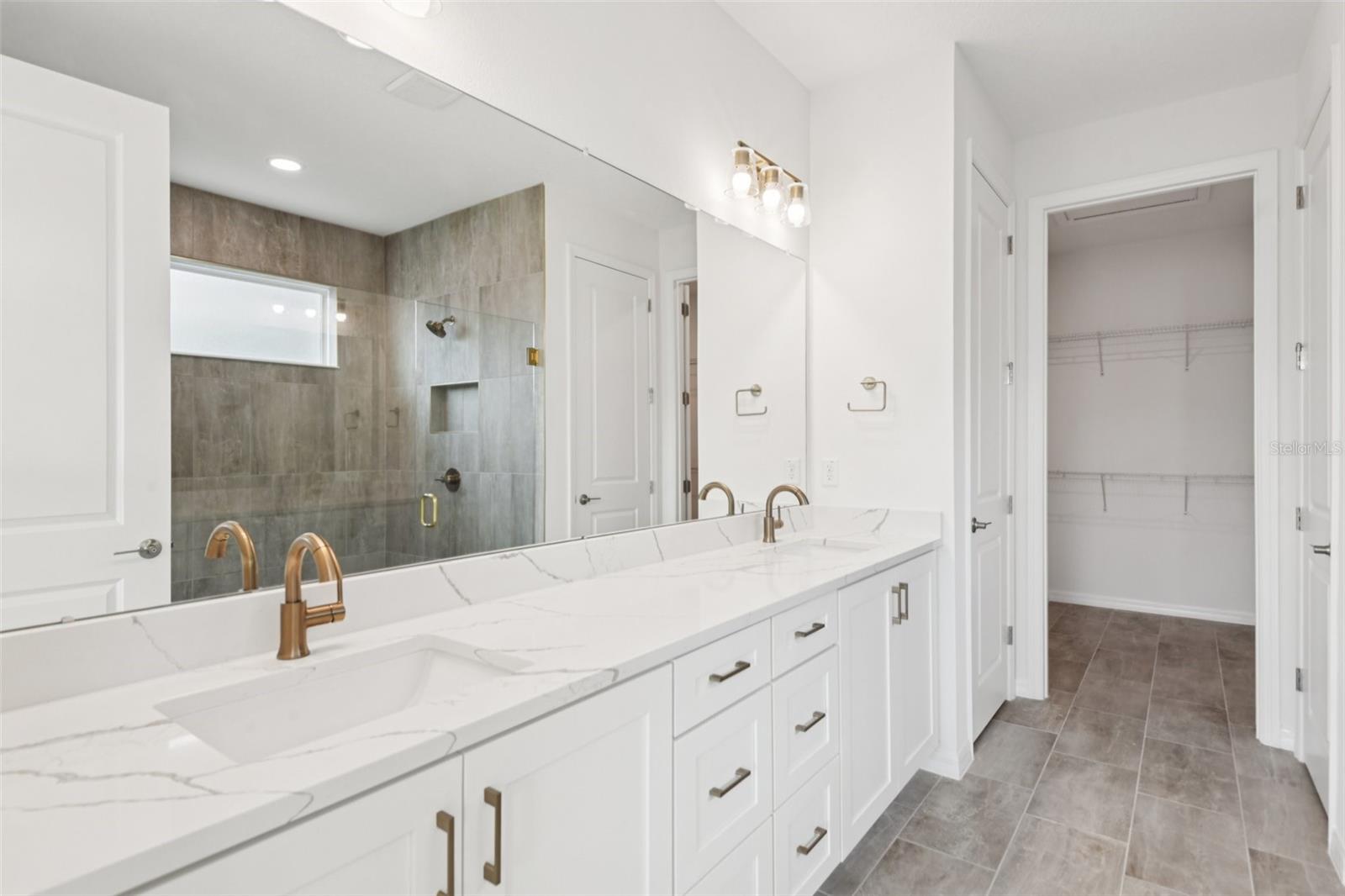 10667 STEINAHATCHEE LN — photo 35