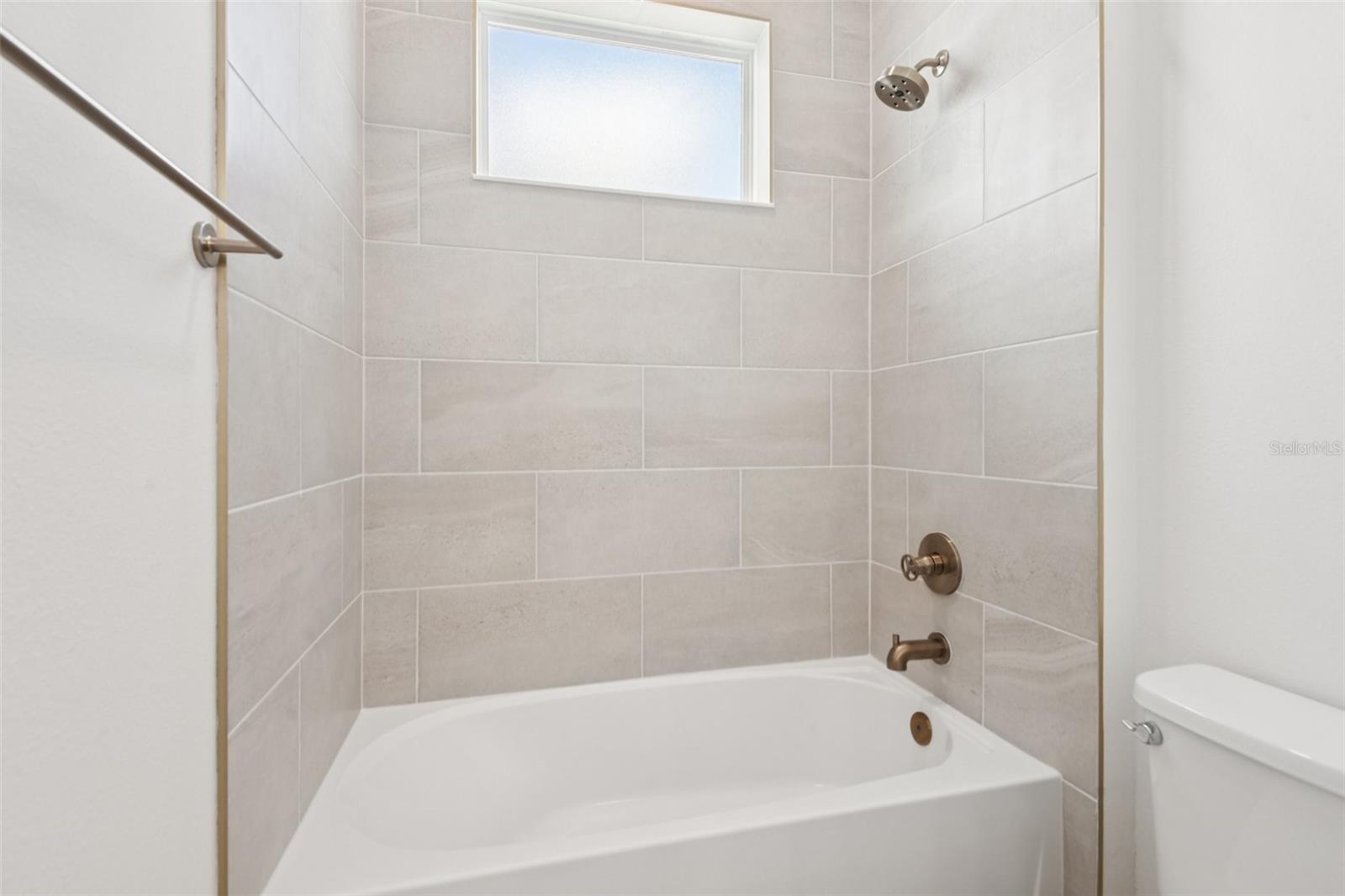 10667 STEINAHATCHEE LN — photo 24