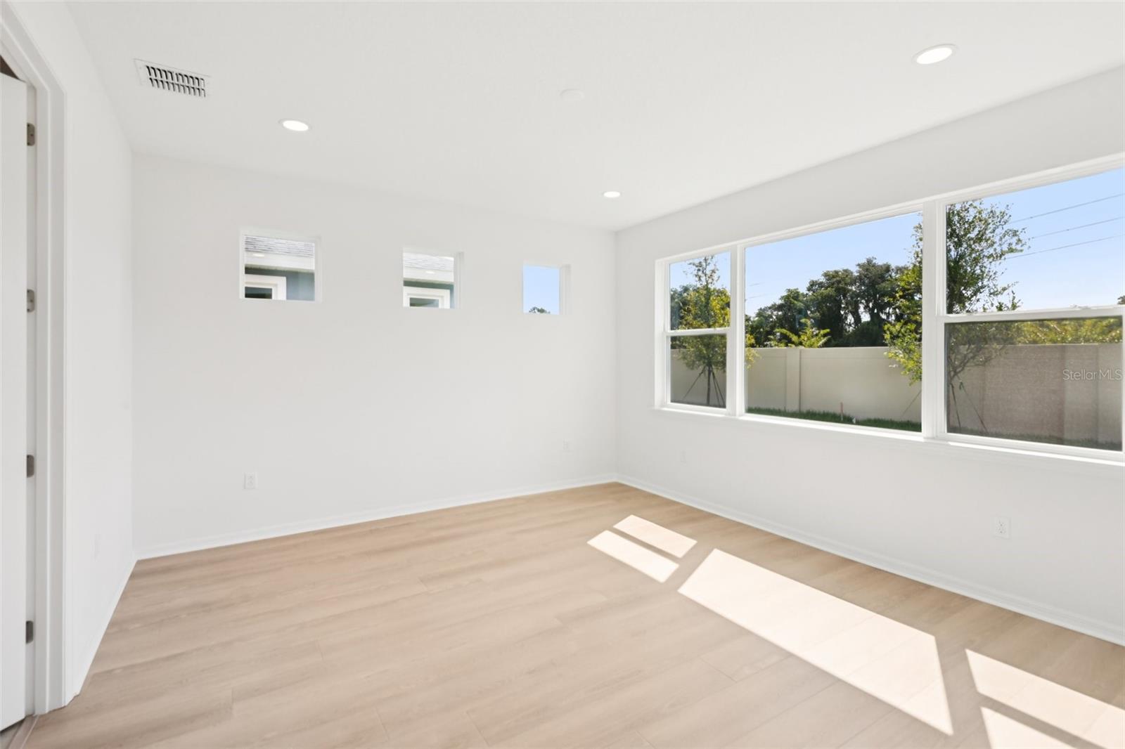 10667 STEINAHATCHEE LN — photo 30