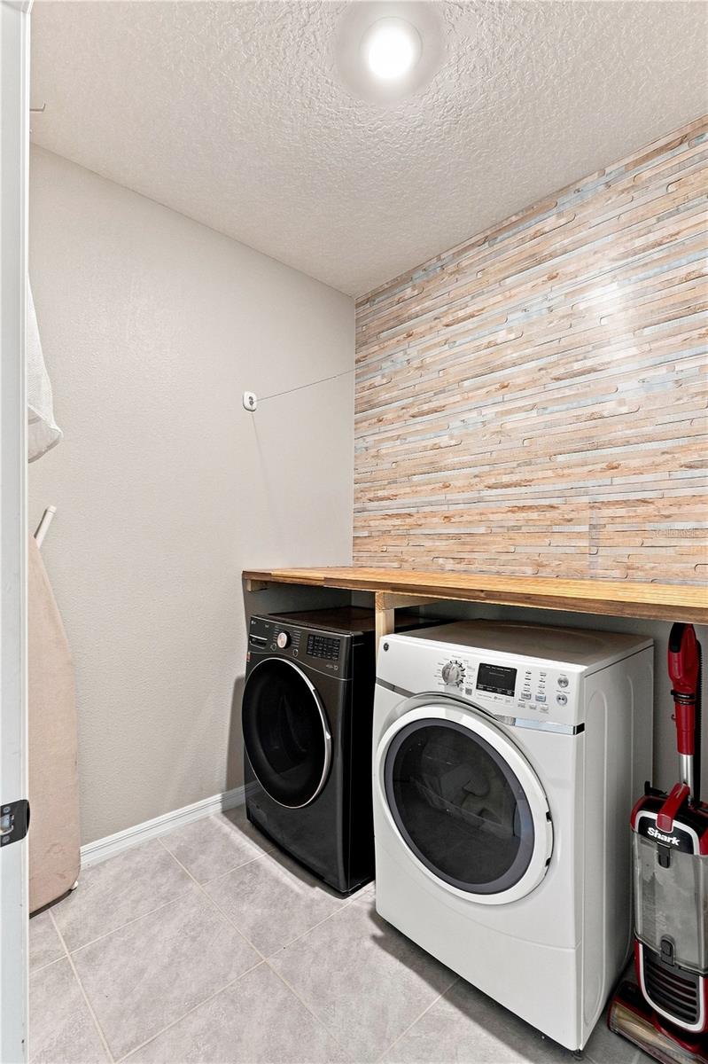 3916 MOSSY LIMB CT — photo 16