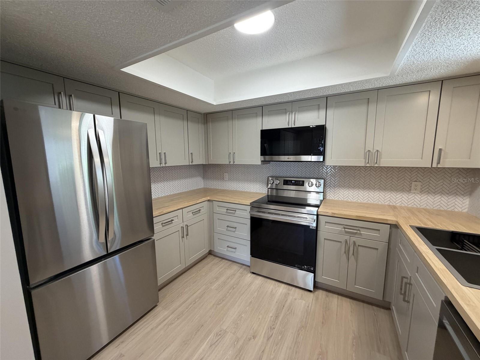 971 SUNRIDGE DR #110 — photo 6