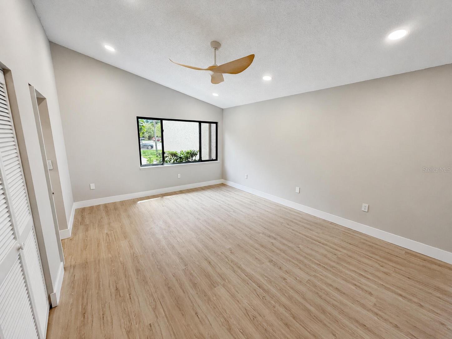 971 SUNRIDGE DR #110 — photo 8