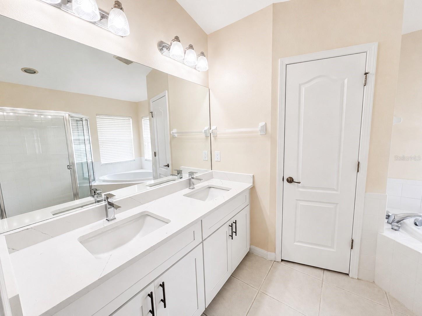3207 CLOVER BLOSSOM CIR — photo 16
