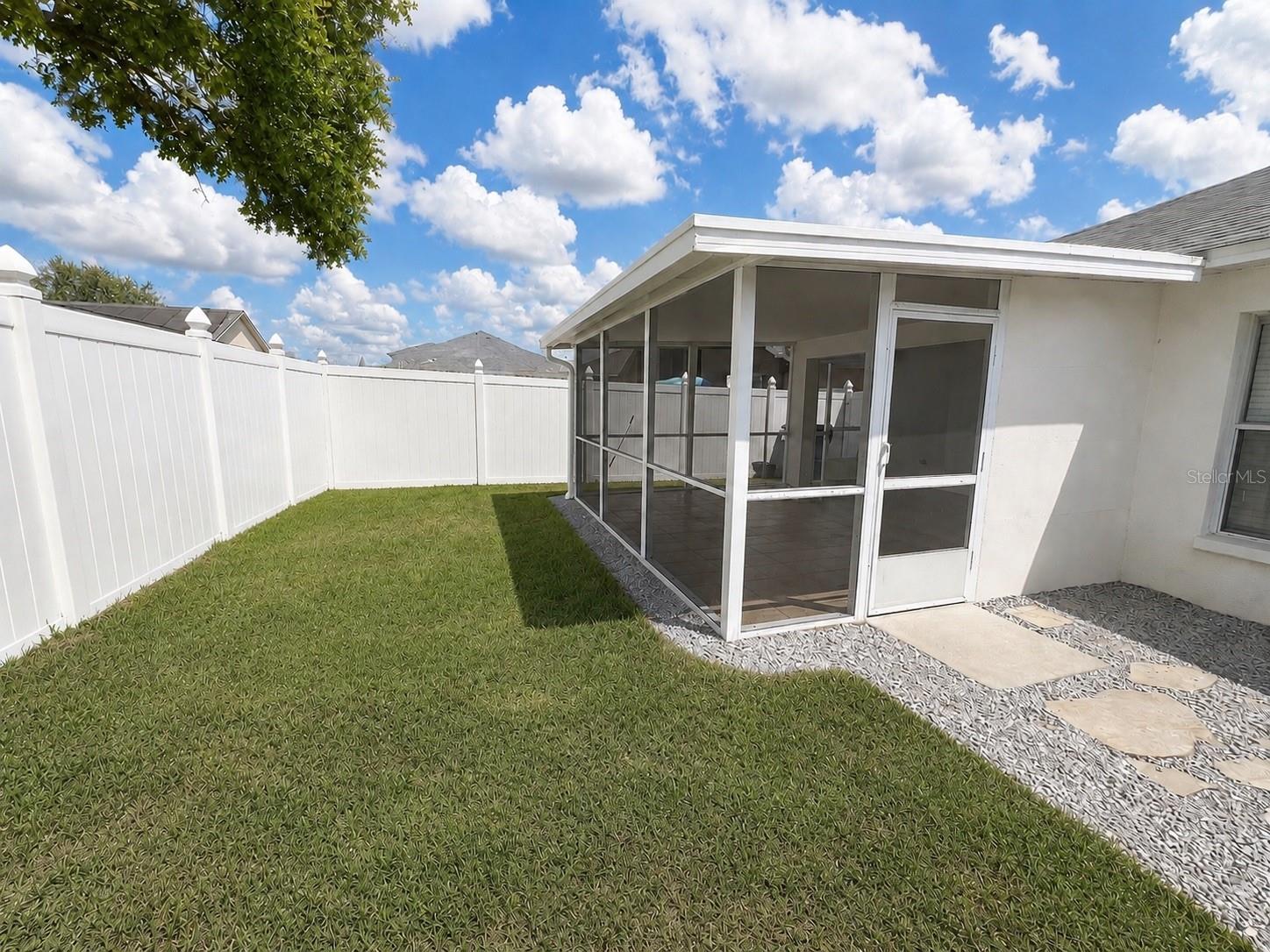 3207 CLOVER BLOSSOM CIR — photo 28
