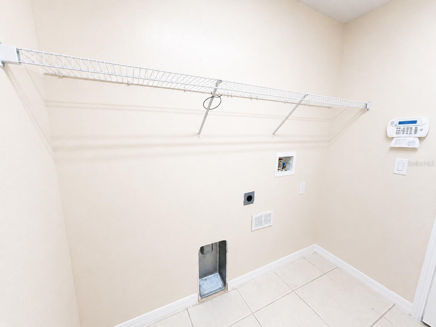 3207 CLOVER BLOSSOM CIR — photo 26