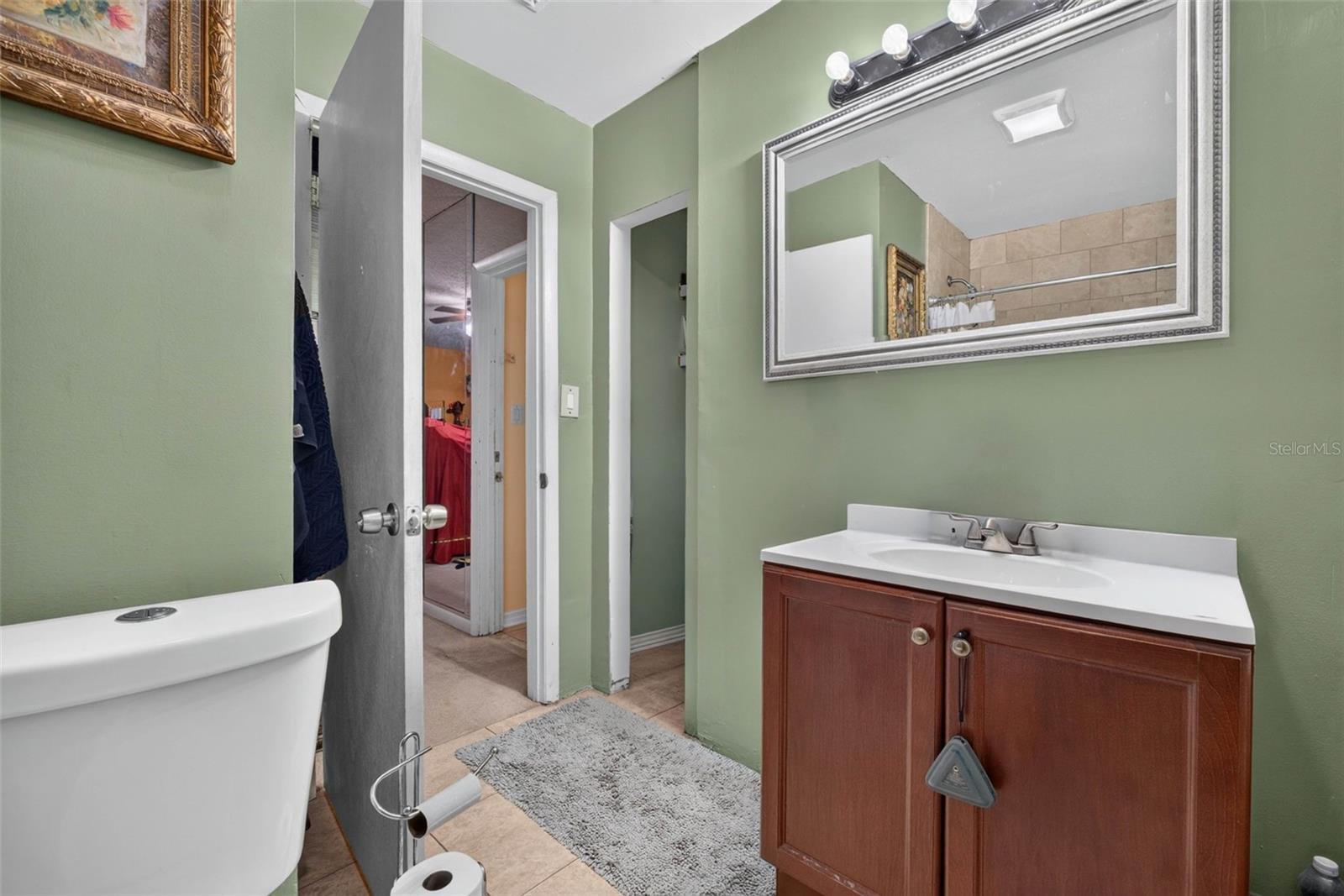 1302 E SLIGH AVE — photo 37
