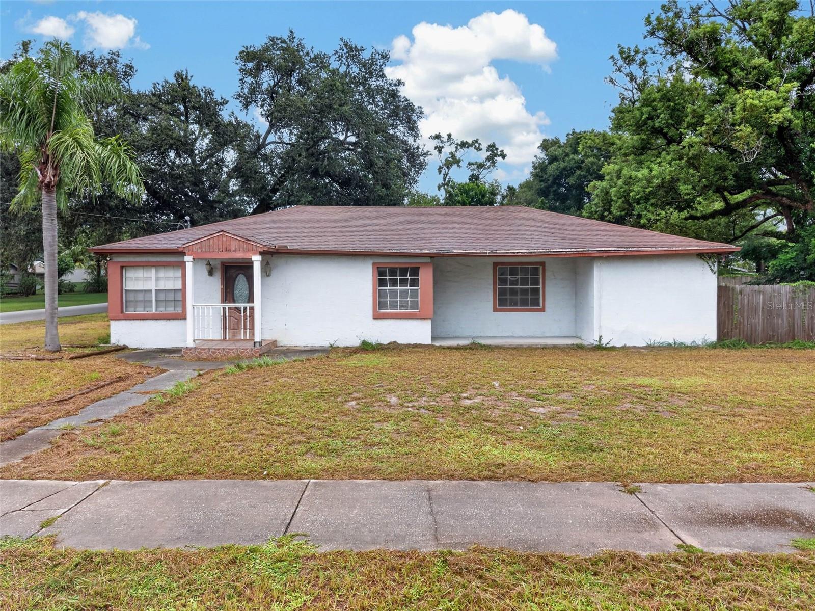 1302 E SLIGH AVE — photo 3