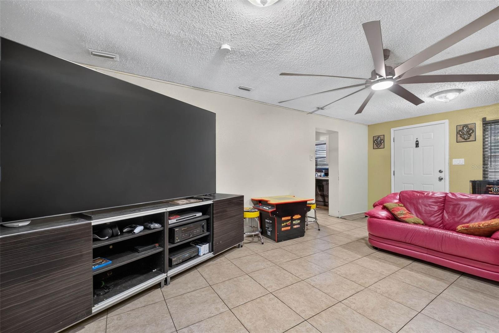 1302 E SLIGH AVE — photo 18