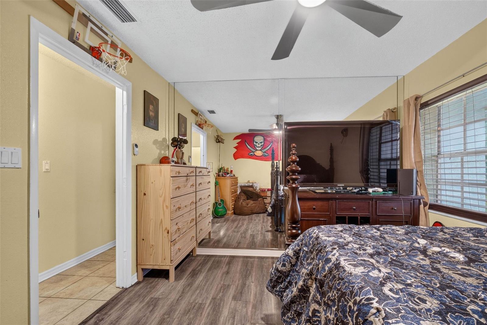 1302 E SLIGH AVE — photo 29