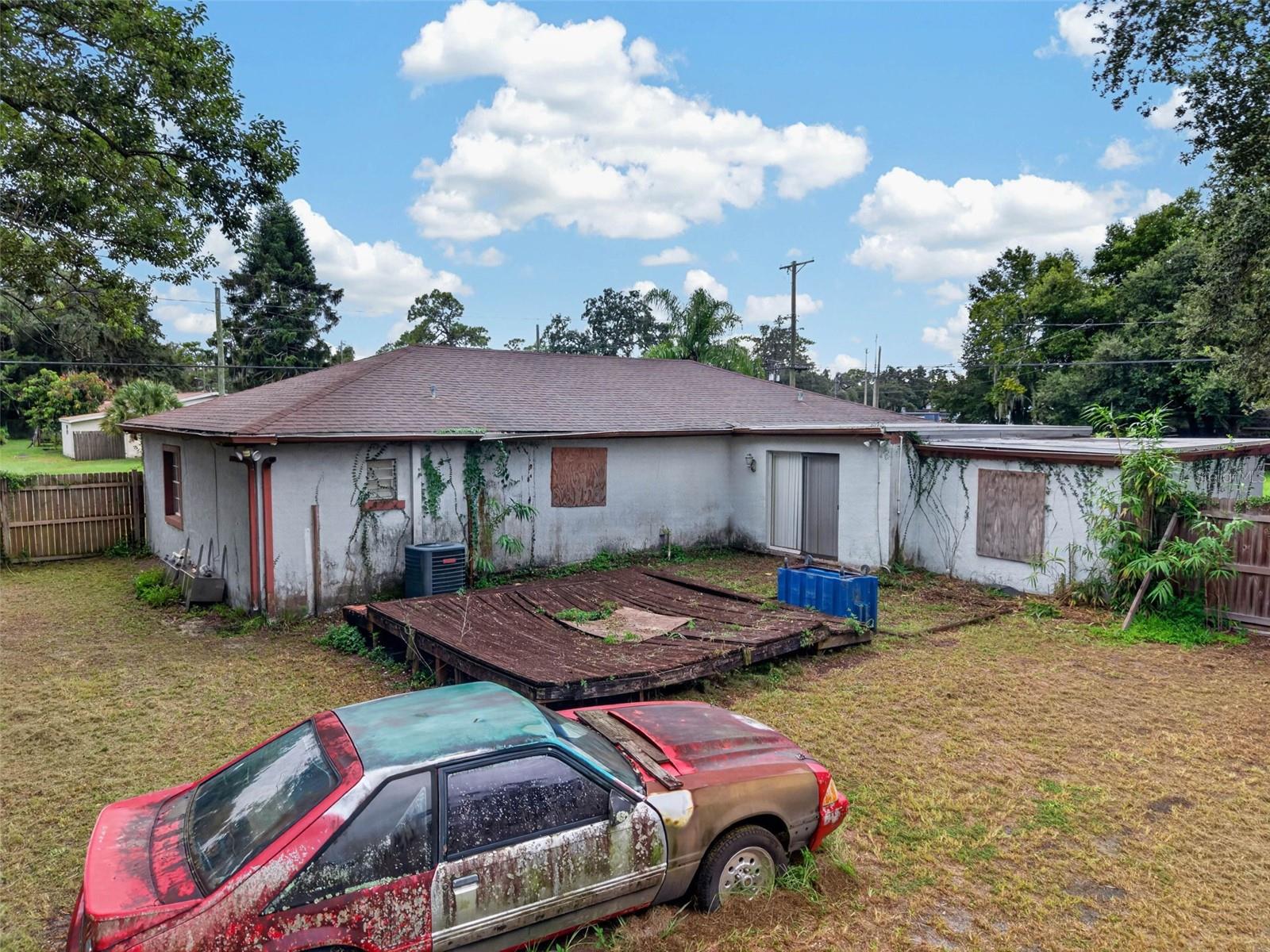 1302 E SLIGH AVE — photo 48