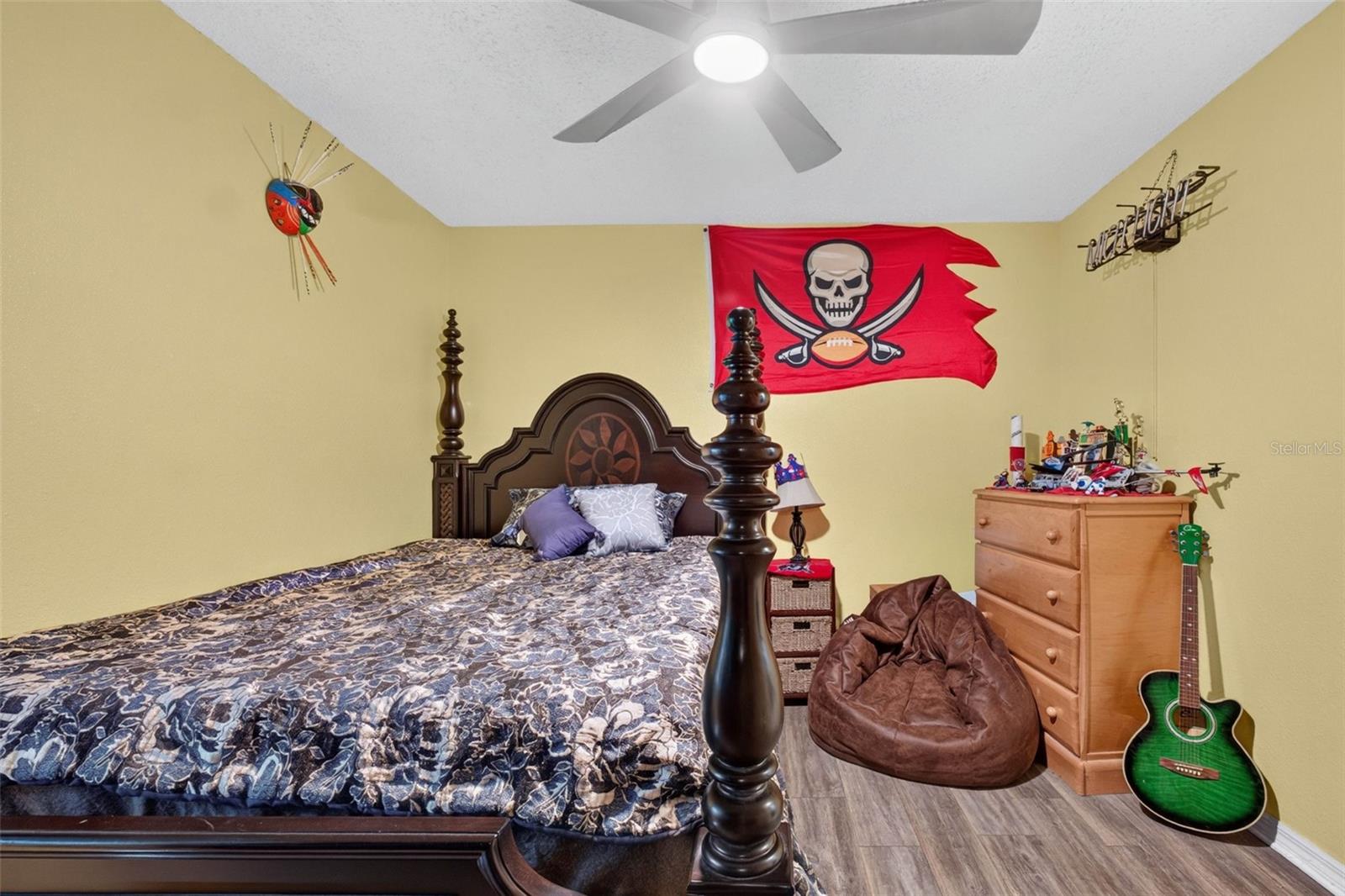1302 E SLIGH AVE — photo 28
