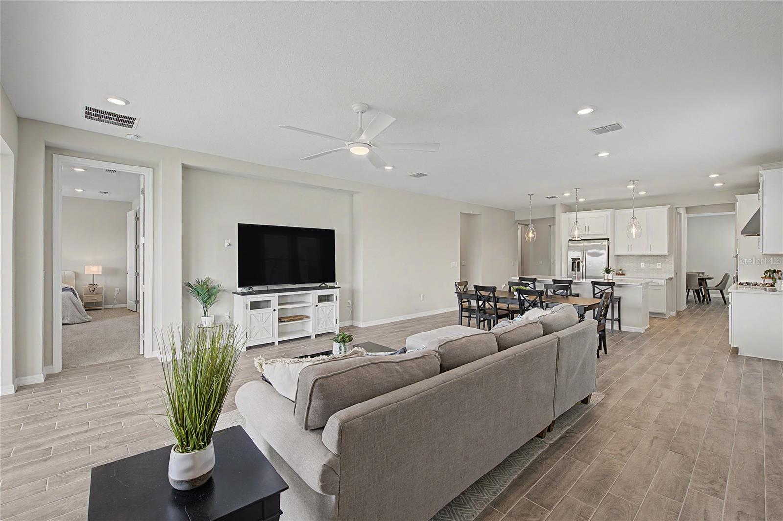 10938 FIELDSTONE DR — photo 7