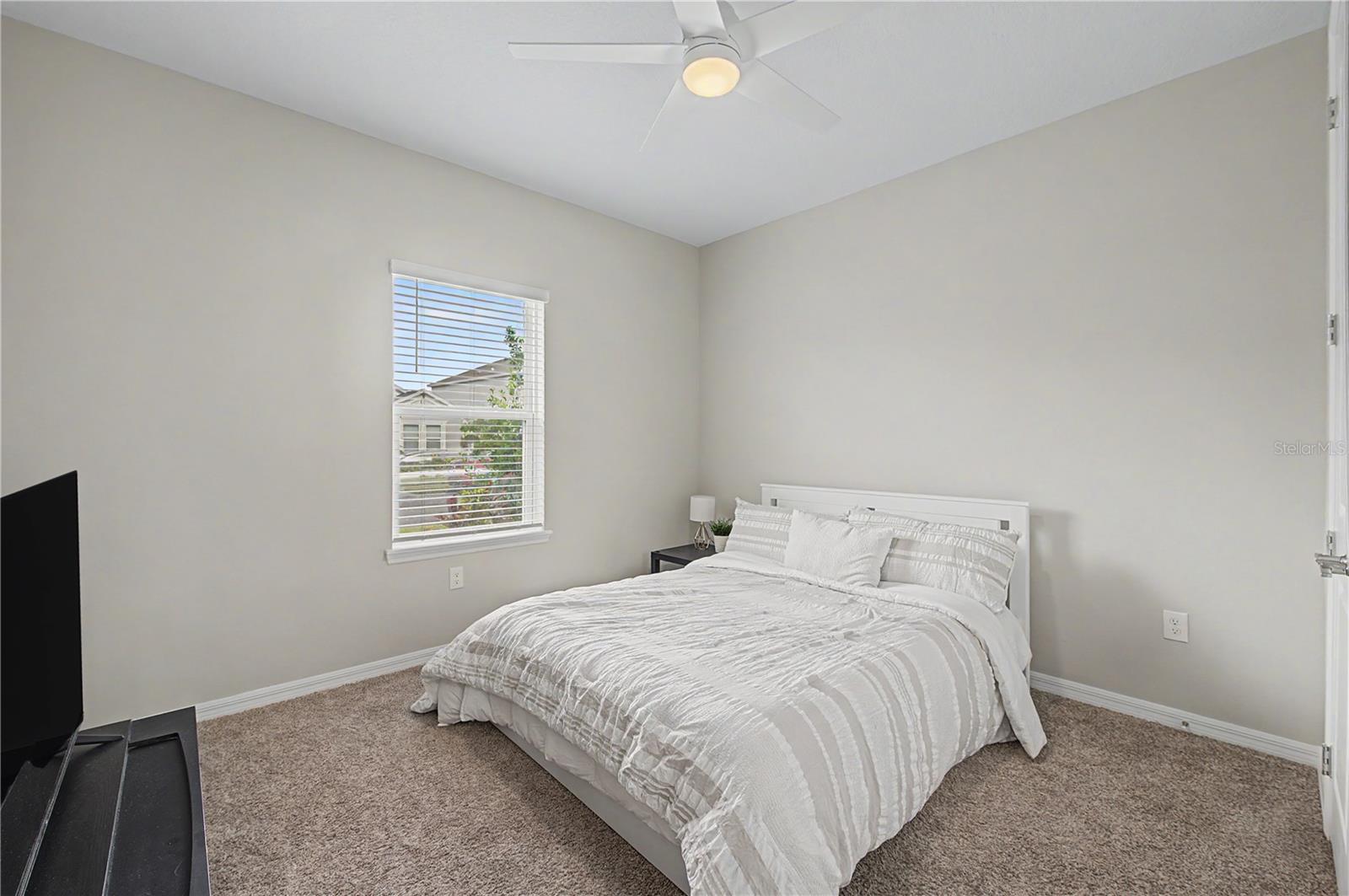 10938 FIELDSTONE DR — photo 11