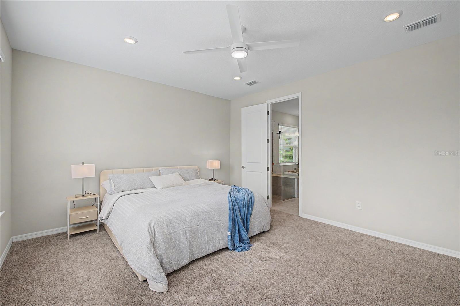 10938 FIELDSTONE DR — photo 8