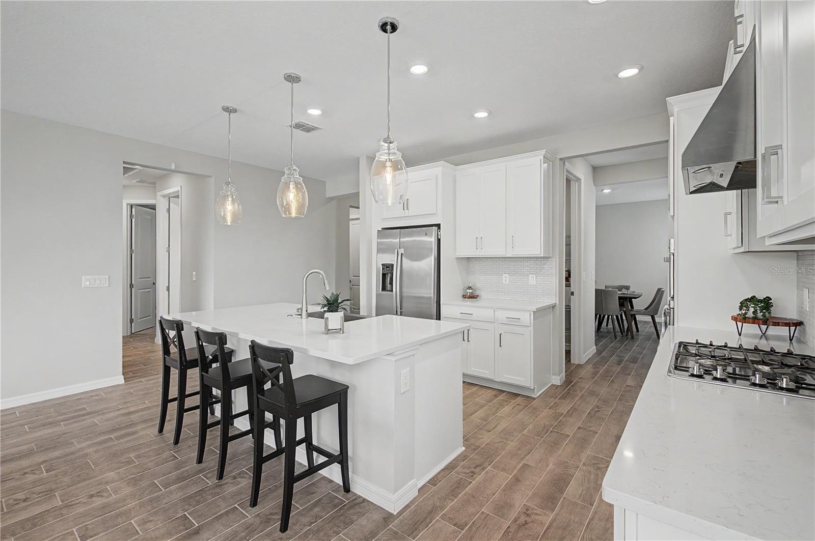 10938 FIELDSTONE DR — photo 3