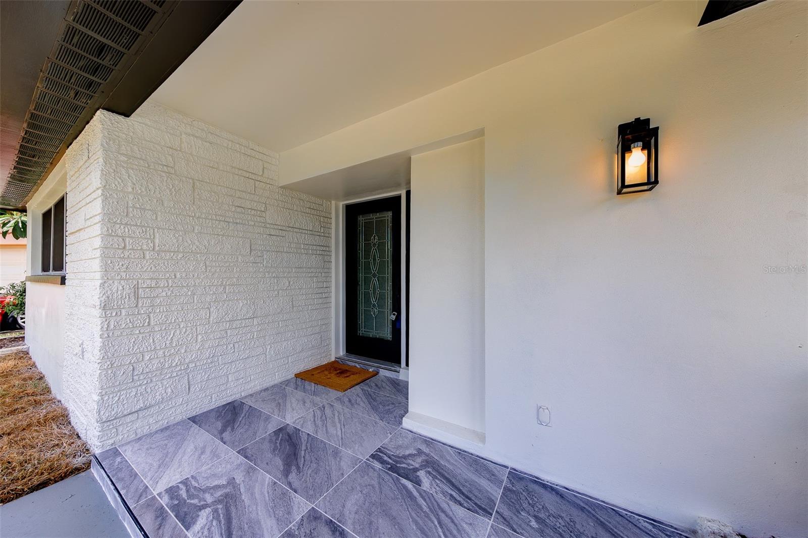 471 SIERRA CIR E — photo 2