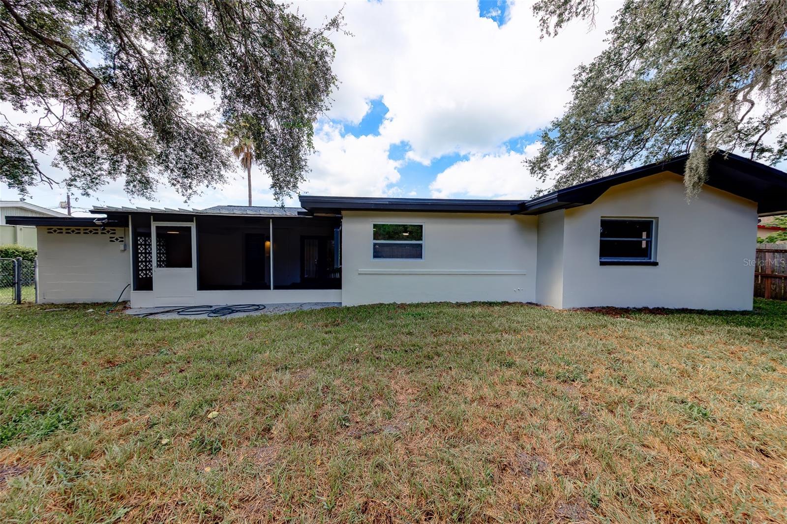 471 SIERRA CIR E — photo 54
