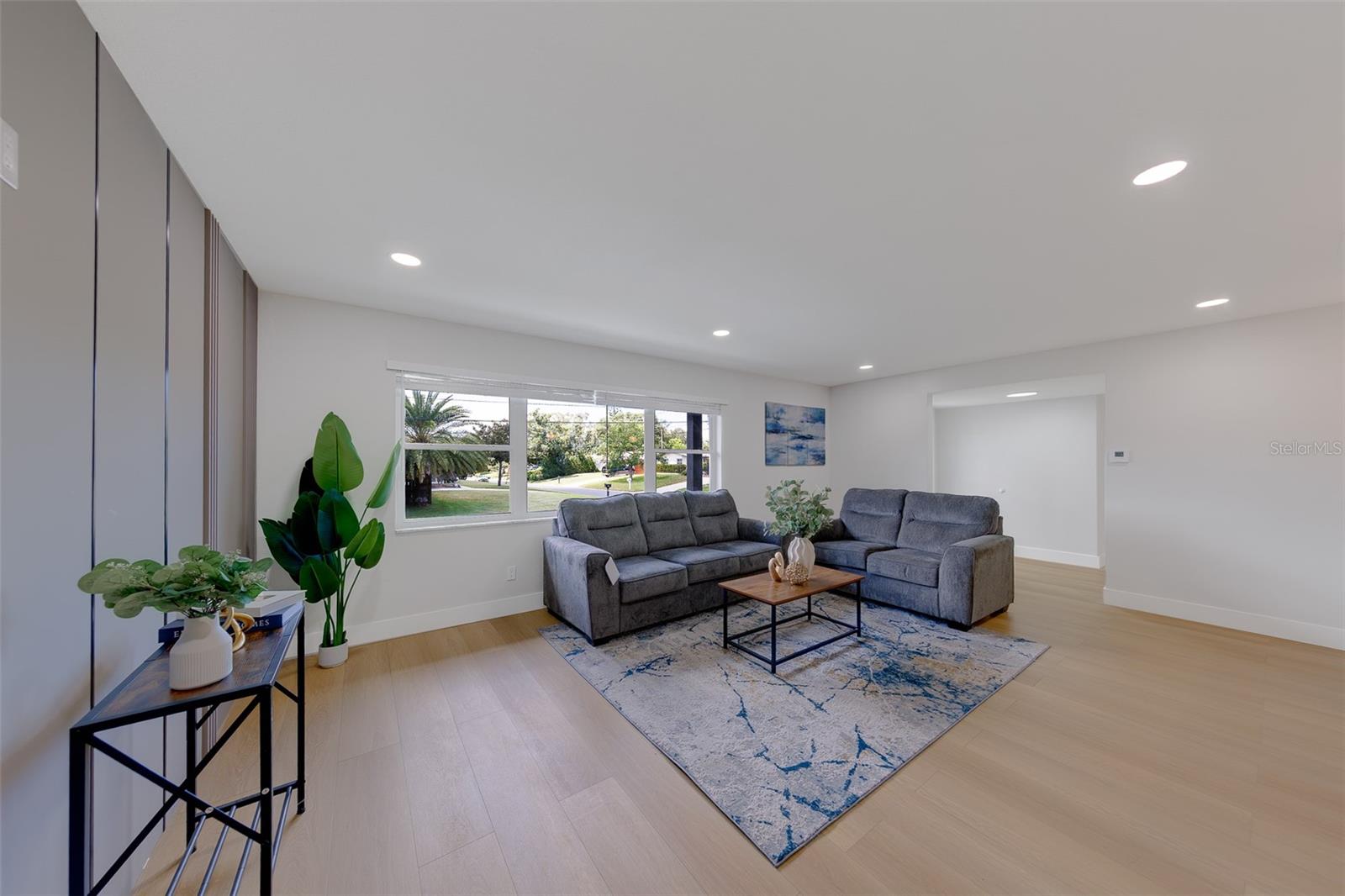 471 SIERRA CIR E — photo 5