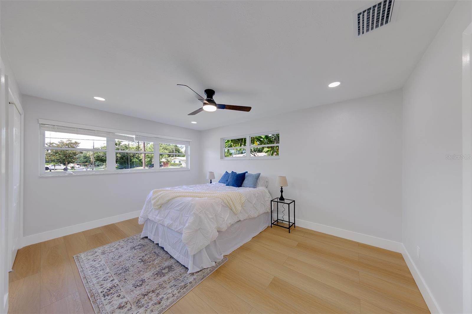 471 SIERRA CIR E — photo 31