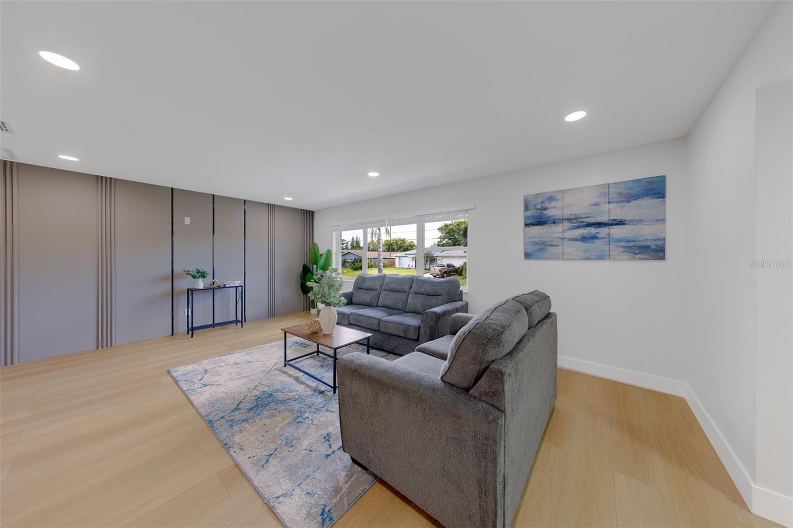 471 SIERRA CIR E — photo 7