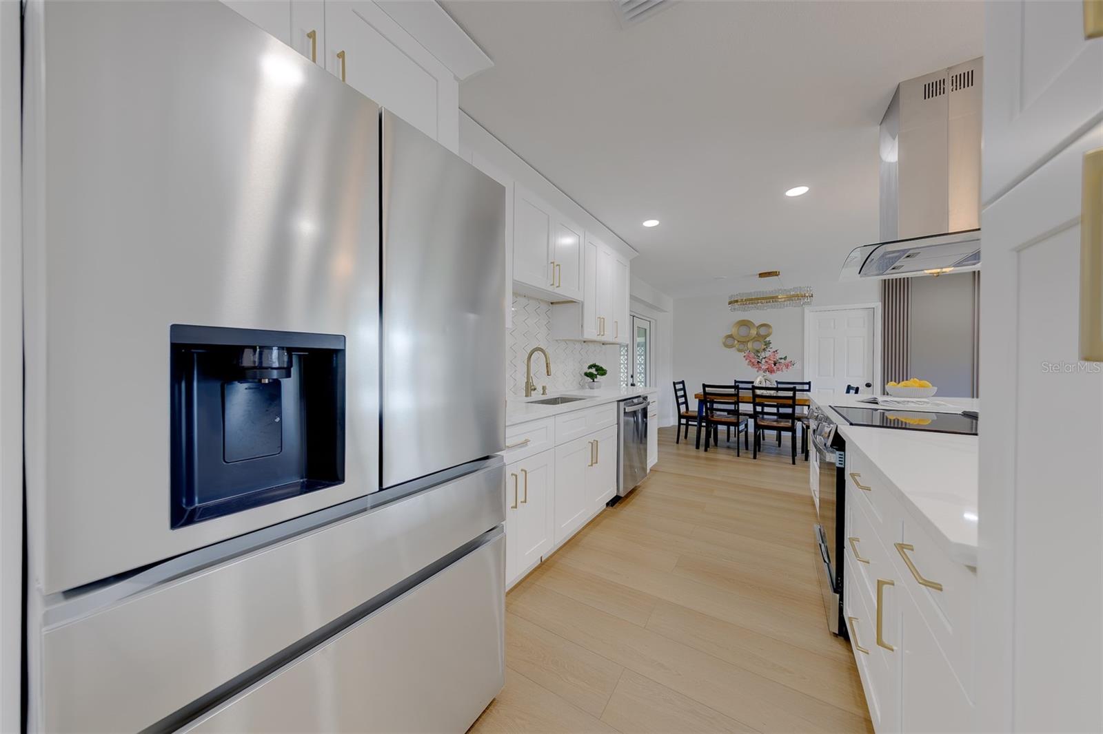 471 SIERRA CIR E — photo 18