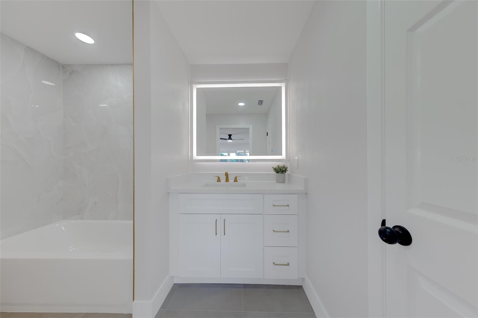 471 SIERRA CIR E — photo 35