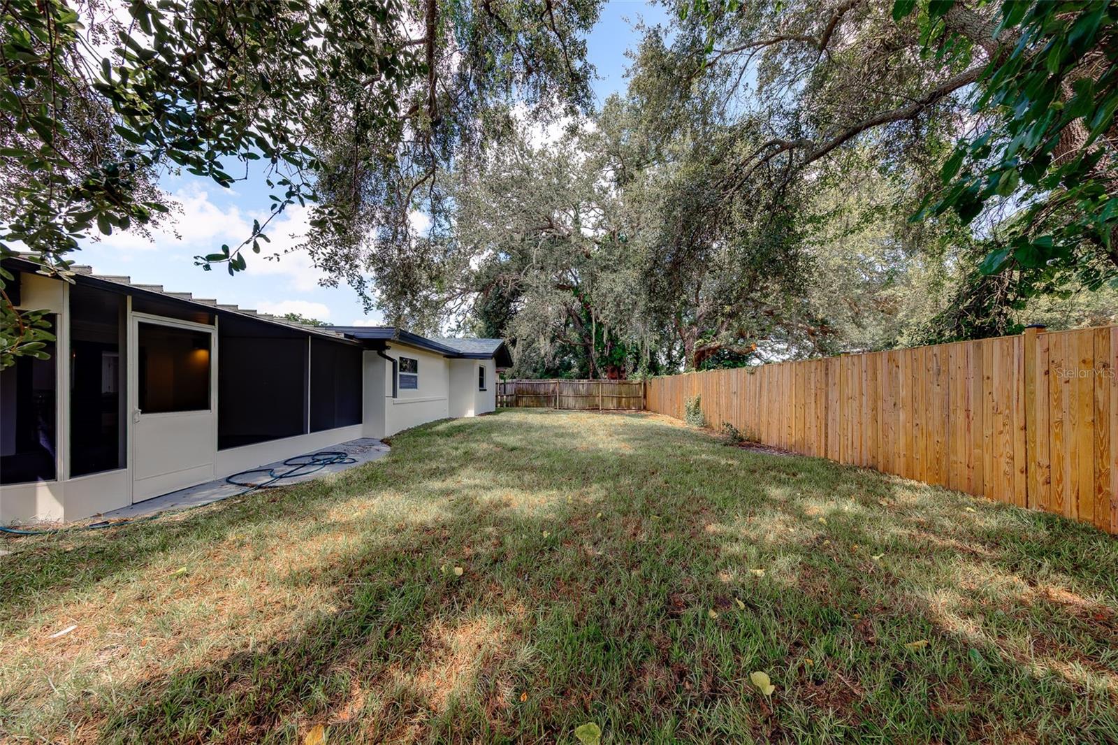 471 SIERRA CIR E — photo 47