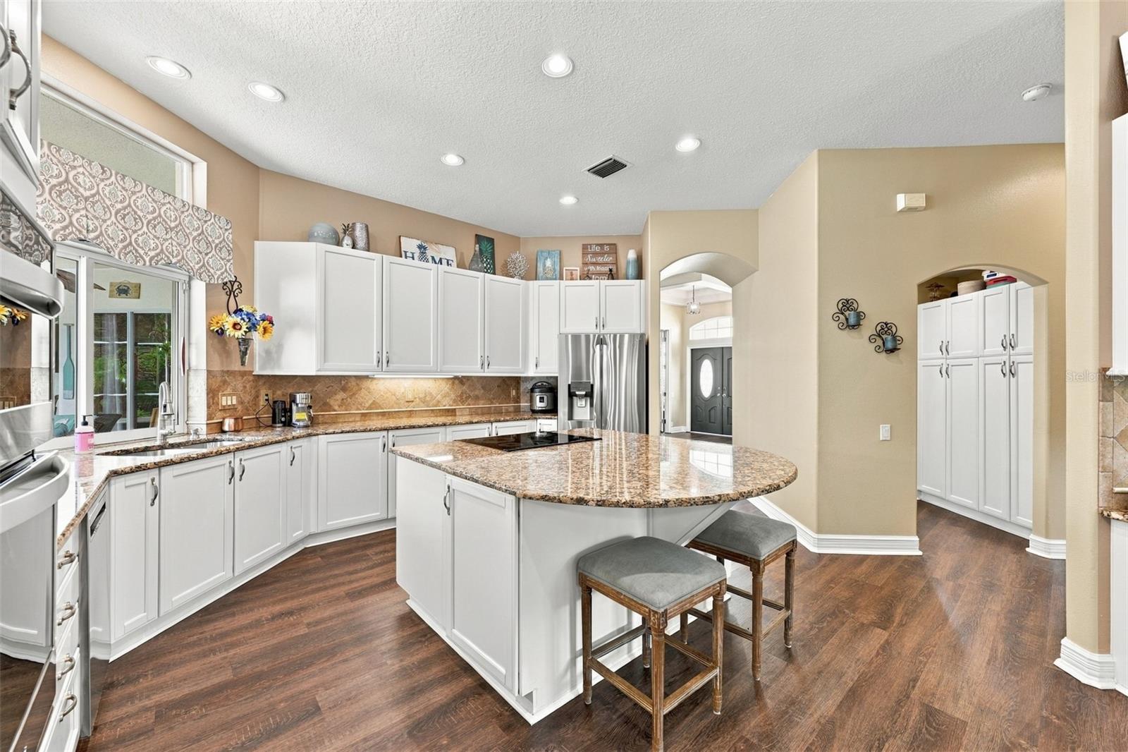 3921 ARLINGTON DR — photo 17